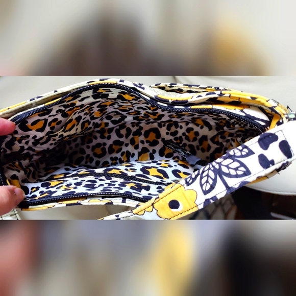 Vera Bradley Purse and Matching Wallet - Picture 5 of 15